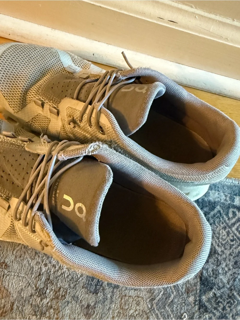 On Running Cloudlight Running Shoes in Light Gray